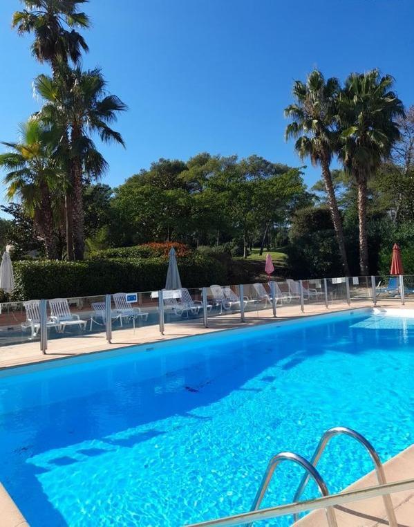 Appartement 30 M2, Piscine Et Parking Prive Mouans-Sartoux Exterior foto