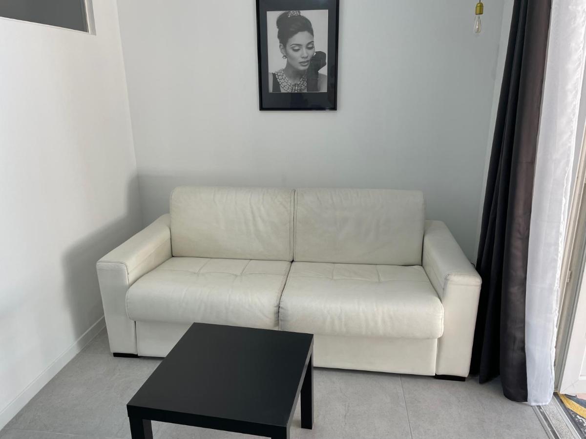Appartement 30 M2, Piscine Et Parking Prive Mouans-Sartoux Exterior foto