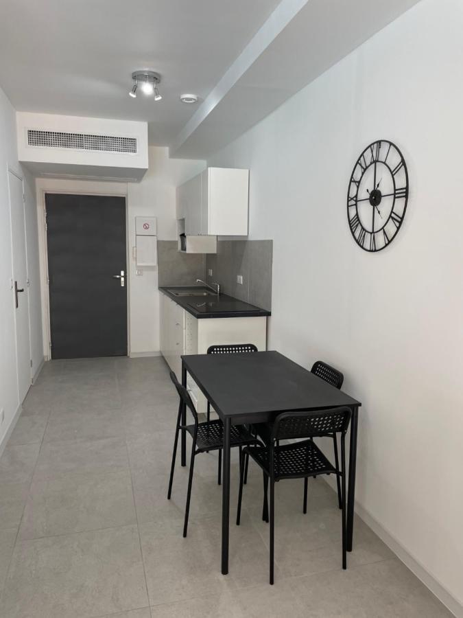 Appartement 30 M2, Piscine Et Parking Prive Mouans-Sartoux Exterior foto