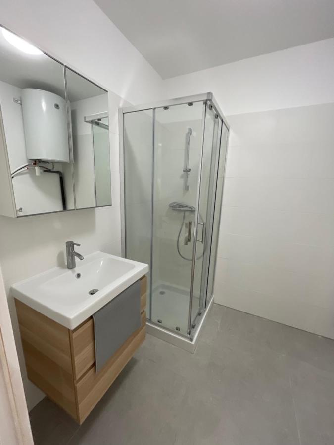 Appartement 30 M2, Piscine Et Parking Prive Mouans-Sartoux Exterior foto