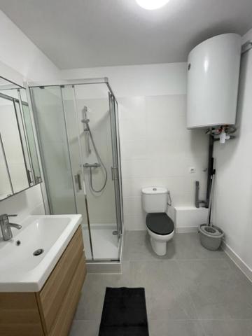 Appartement 30 M2, Piscine Et Parking Prive Mouans-Sartoux Exterior foto